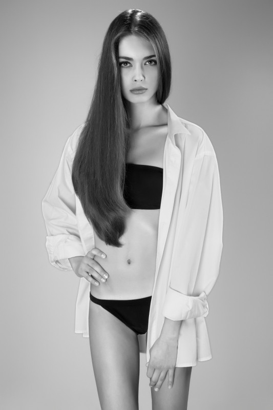 Photo of model Georgiana Saraev - ID 341560