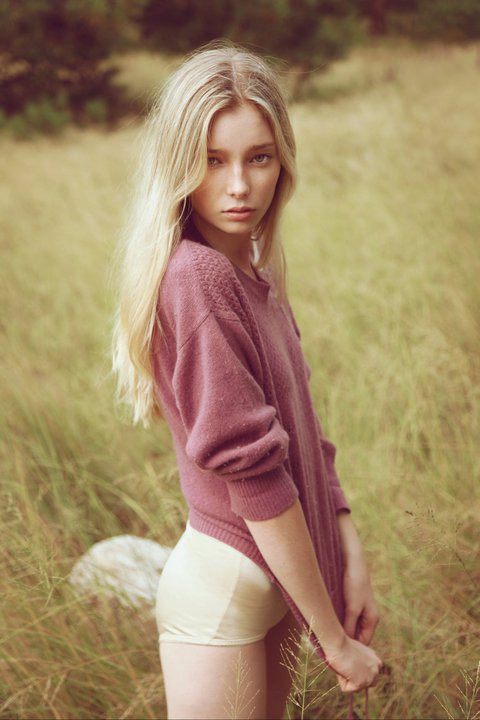 Photo of model Lydia Hunt - ID 342076