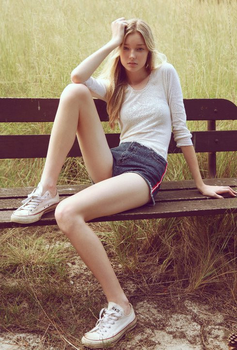 Photo of model Lydia Hunt - ID 342086