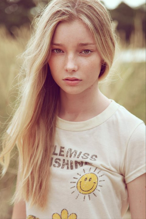 Photo of model Lydia Hunt - ID 342088