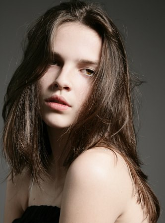 Photo of model Ellen Flanagan - ID 344046