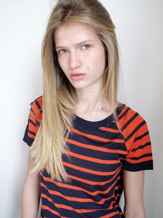 Photo of model Alice Lucken - ID 345851