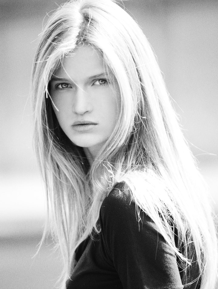 Photo of model Alice Lucken - ID 345862