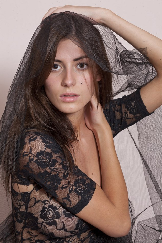 Photo of model Alejandra Guilmant - ID 351396