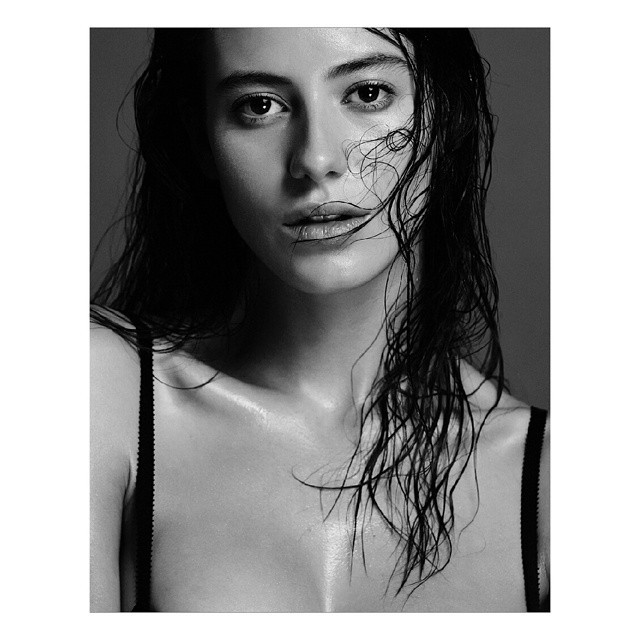 Photo of model Alejandra Guilmant - ID 675929