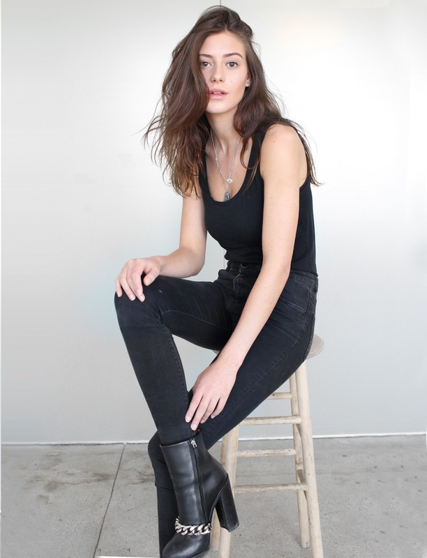 Photo of model Alejandra Guilmant - ID 676000