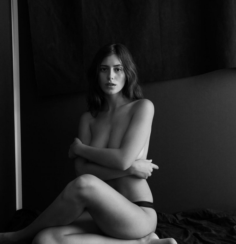 Photo of model Alejandra Guilmant - ID 676164