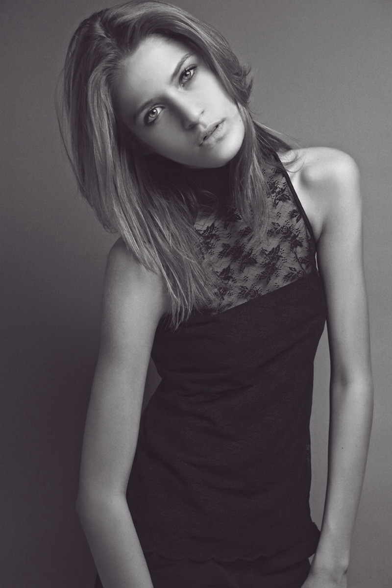 Photo of model Monica Jablonczky - ID 350041