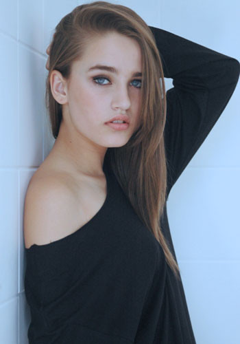Photo of model Bruna Tiedt - ID 354988