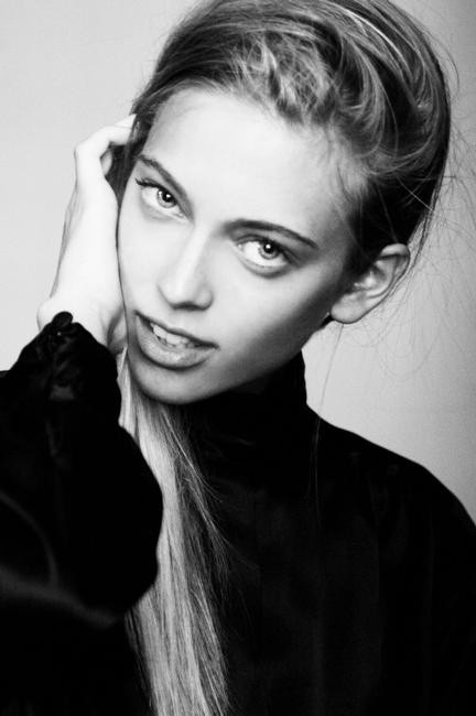Photo of model Anna Zanovello - ID 355595
