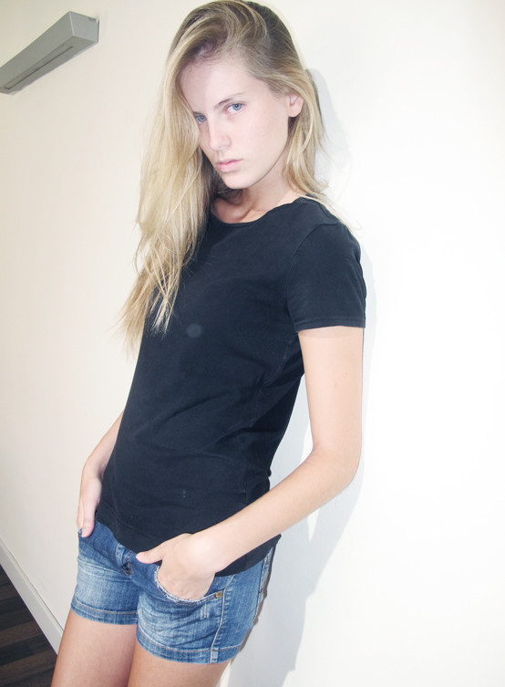 Photo of model Blanca Belda - ID 355814