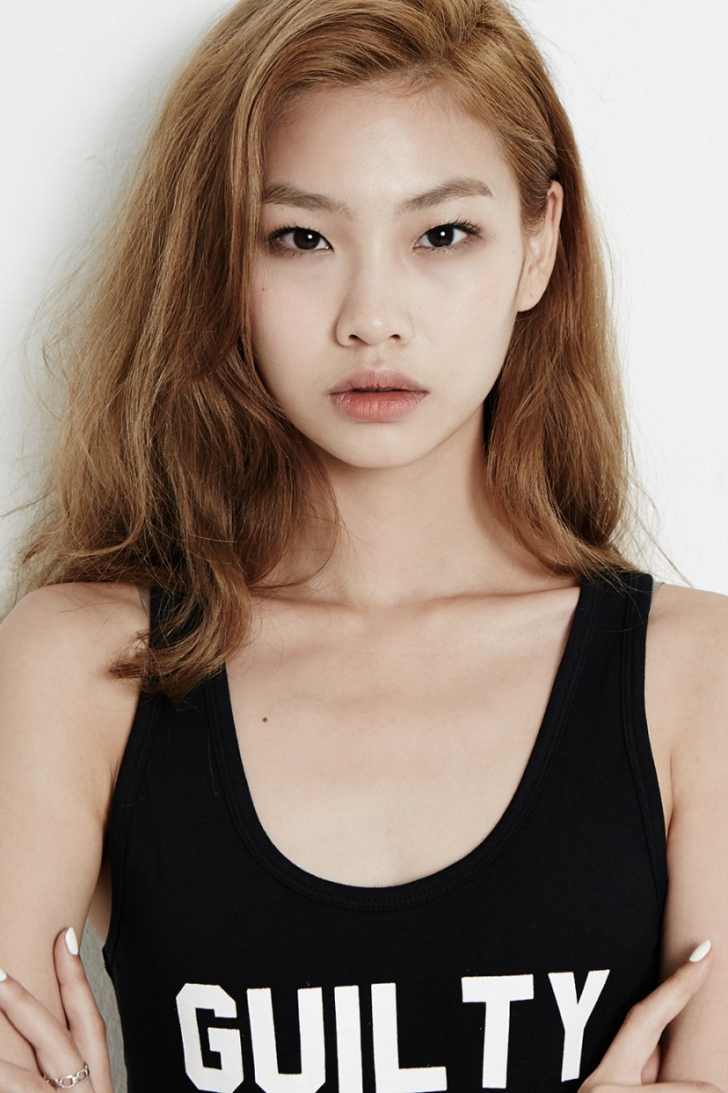 Photo of model HoYeon Jung - ID 567694