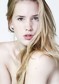 Photo of model Eva Lammers - ID 359796