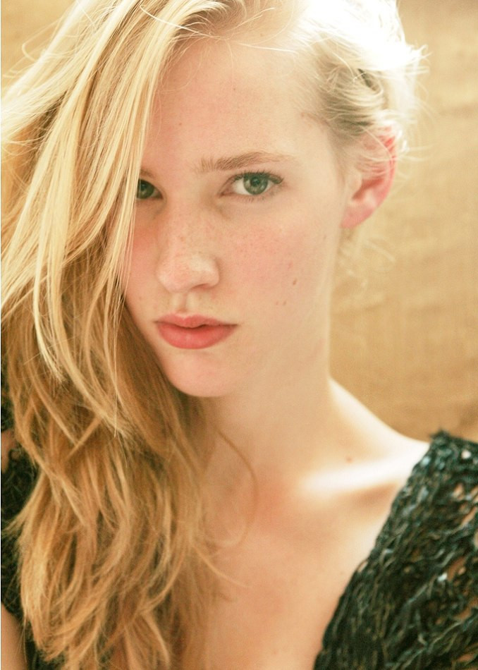 Photo of model Eva Lammers - ID 359811