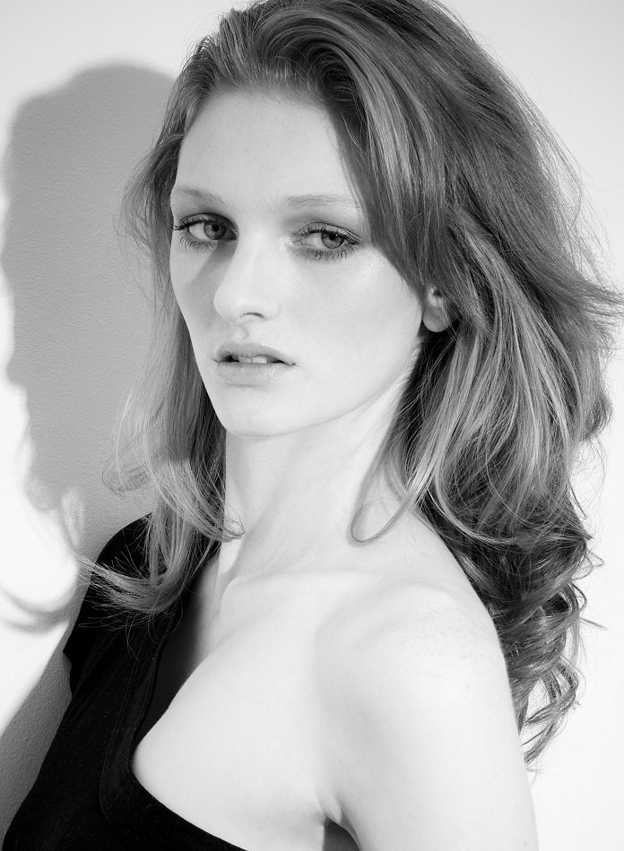 Photo of model Aine O\'Gorman - ID 361270