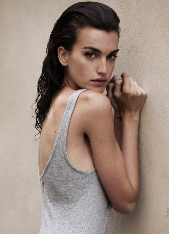 Photo of model Carolina Mejias - ID 401979