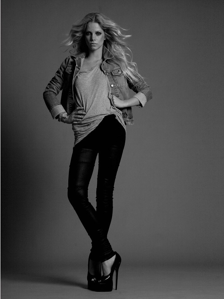 Photo of fashion model Anita Meulendijks - ID 365282 | Models | The FMD