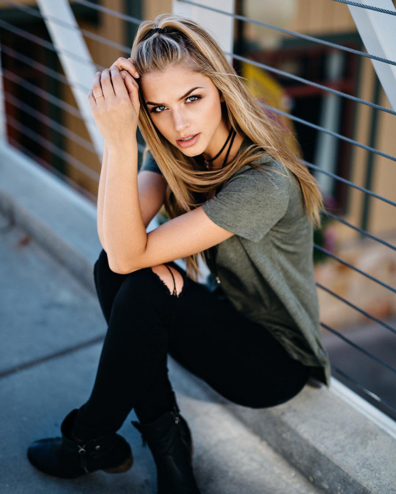 Photo of model Marina Laswick - ID 640367