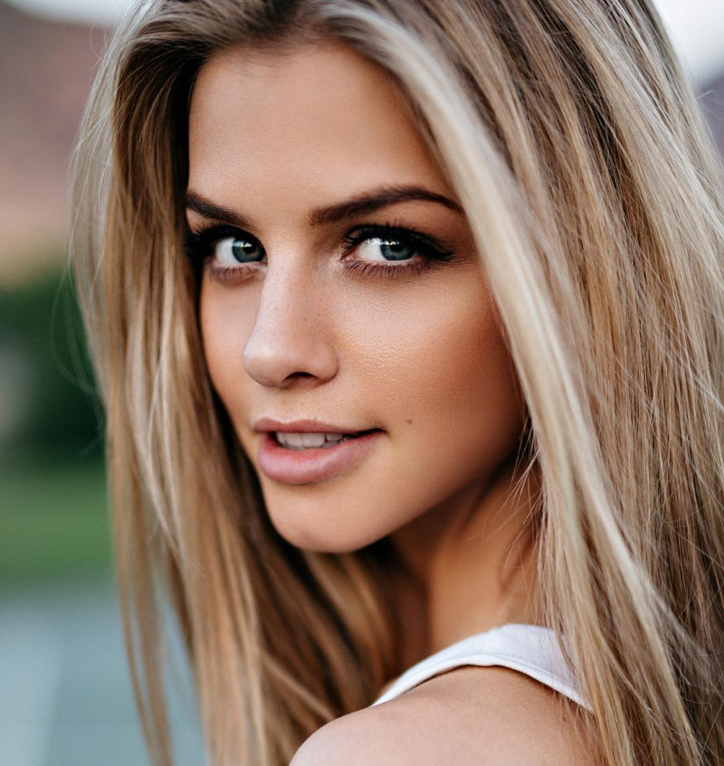 Photo of model Marina Laswick - ID 640460