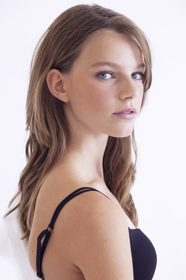 Photo of model Fay Langelaan - ID 367984