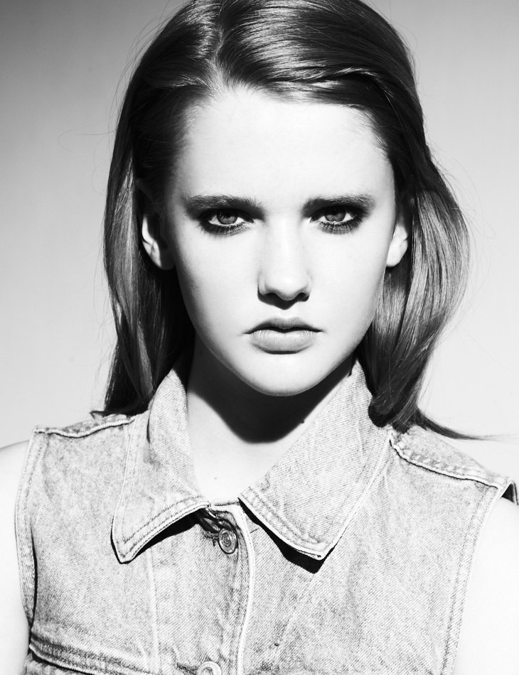 Photo of model Anna Michaux - ID 368604