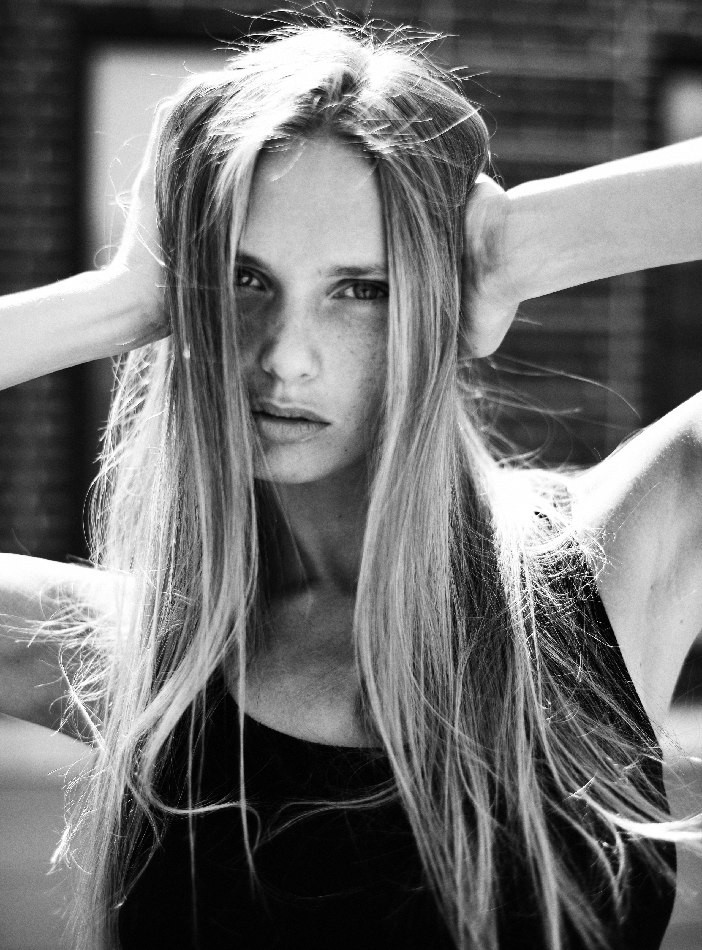 Photo of model Aksana Samuylova - ID 403799