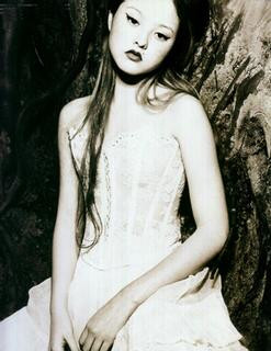 Photo of model Devon Aoki - ID 40028