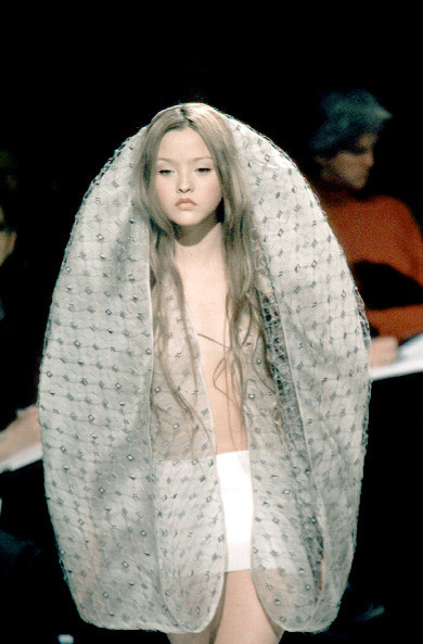 Photo of model Devon Aoki - ID 40212