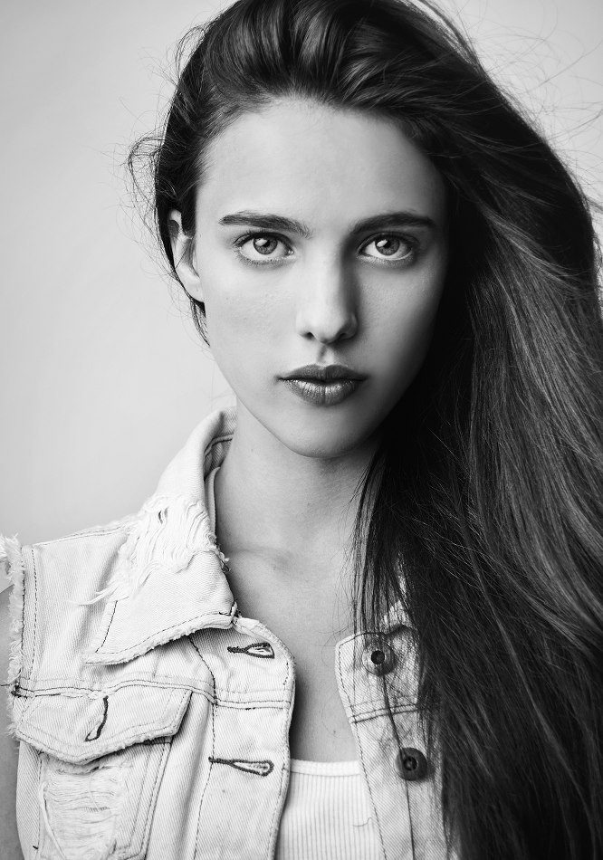 Photo of model Margaret Qualley - ID 373188