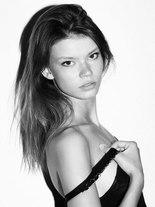 Photo of model Alexandra Vittekova - ID 375802