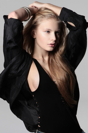 Photo of model Kristina Viktorija Gromovaite - ID 375833