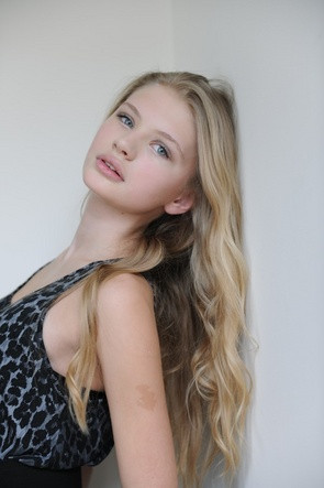 Photo of model Kristina Viktorija Gromovaite - ID 375840