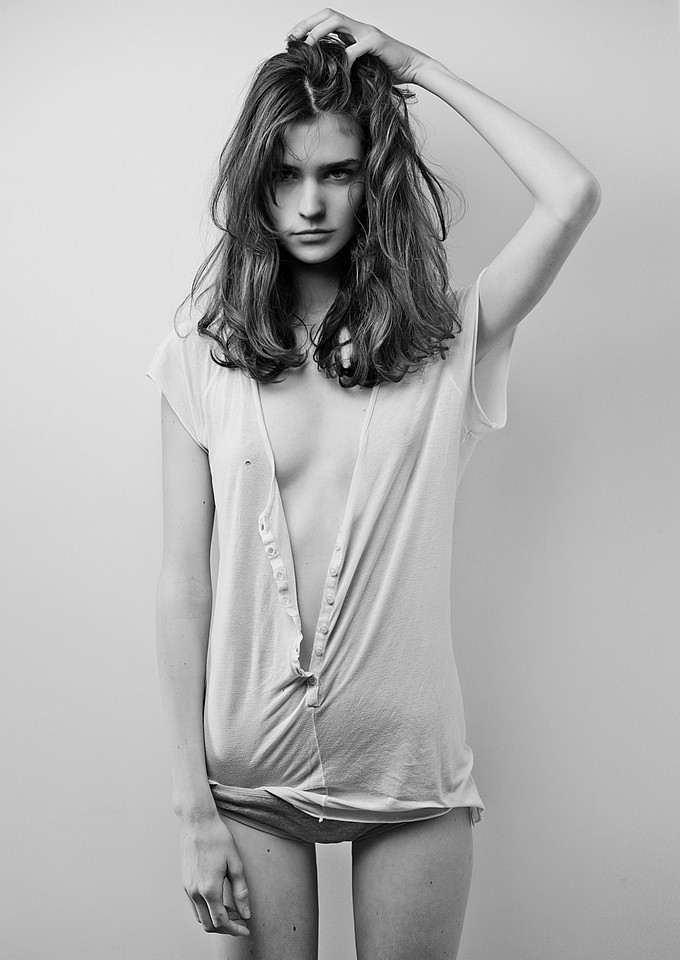 Photo of model Manon Leloup - ID 379059