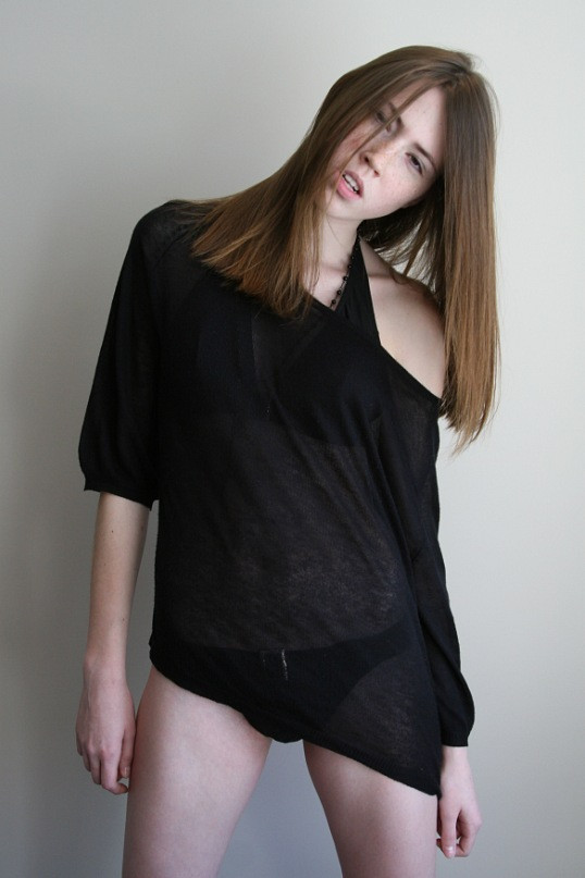Photo of model Alena Petuchova - ID 379710