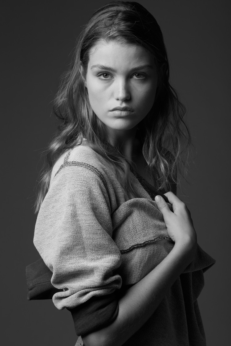 Photo of model Luna Bijl - ID 568210