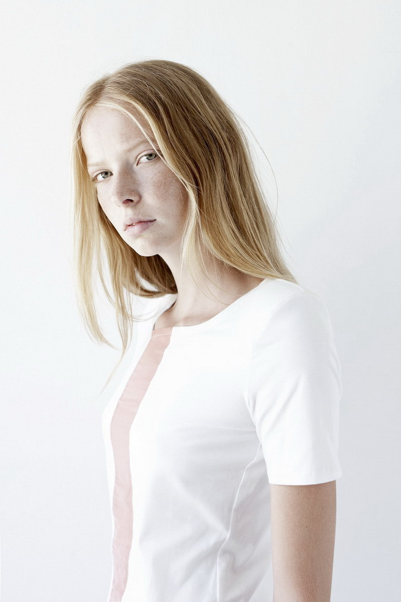 Photo of fashion model Laura Pfeiffer - ID 381042 | Models | The FMD