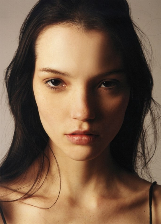 Photo of model Mariane Fassarella - ID 381176