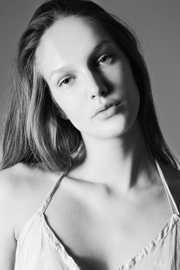 Photo of fashion model Manon Krol - ID 381459 | Models | The FMD