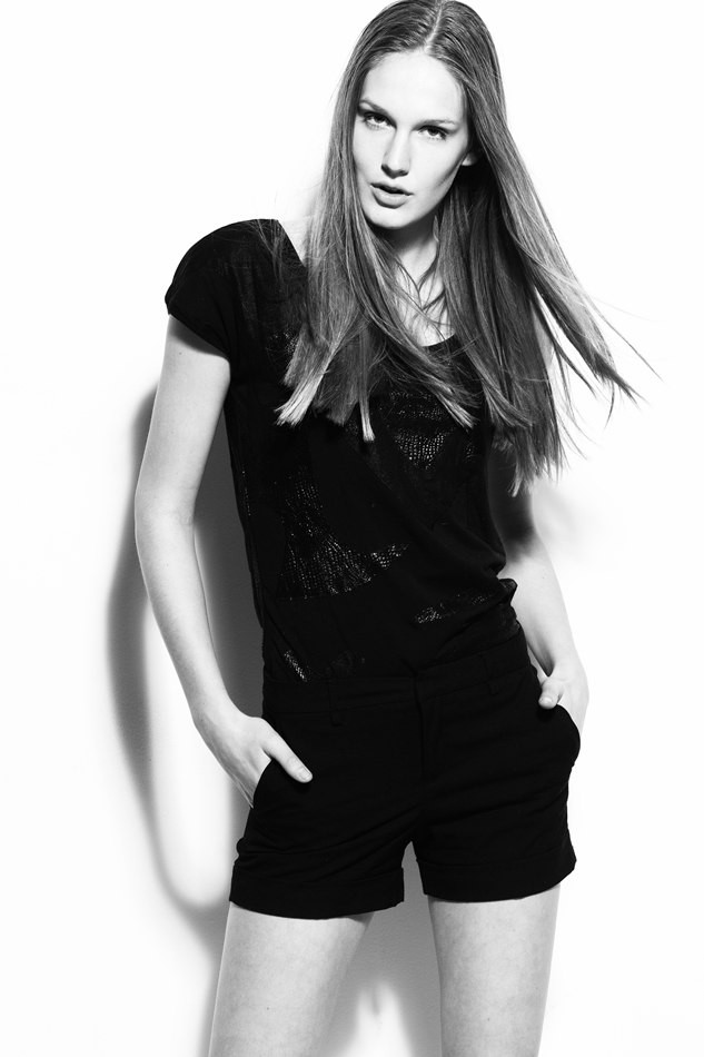 Photo of fashion model Manon Krol - ID 381472 | Models | The FMD