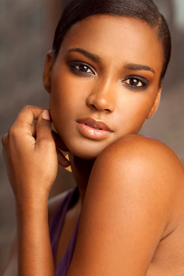 Photo Of Fashion Model Leila Lopes Id 388650 Models The Fmd