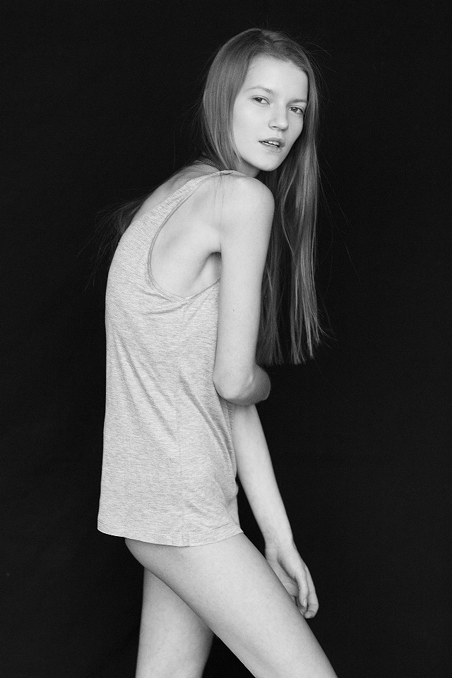 Photo of model Julia Suszfalak - ID 382684
