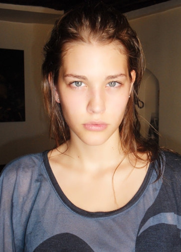 Photo of model Camille Dugast - ID 383201