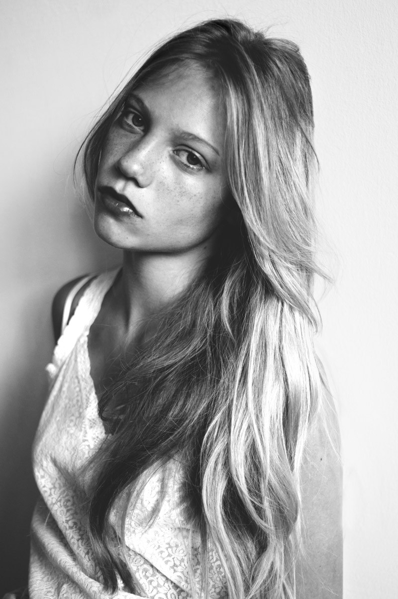 Photo of model Laura Schellenberg - ID 383987