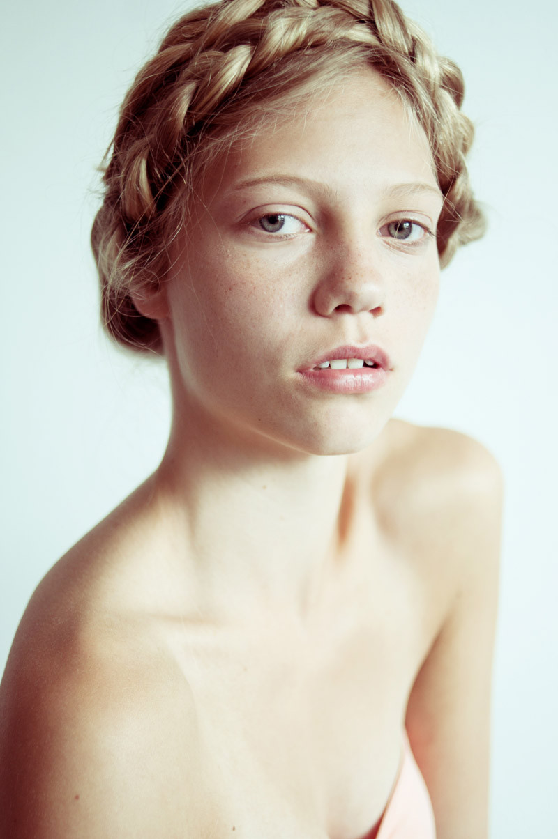 Photo of model Laura Schellenberg - ID 383996