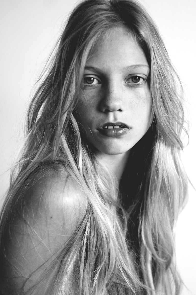Photo of model Laura Schellenberg - ID 383999