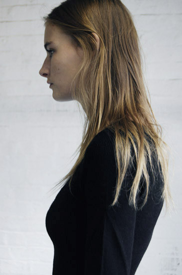 Photo of model Marine Van Outryve - ID 385560