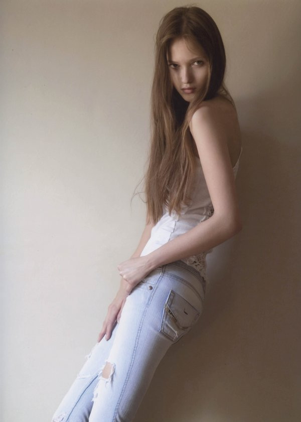 Photo of model Zhanna Tikhobrazova - ID 419042