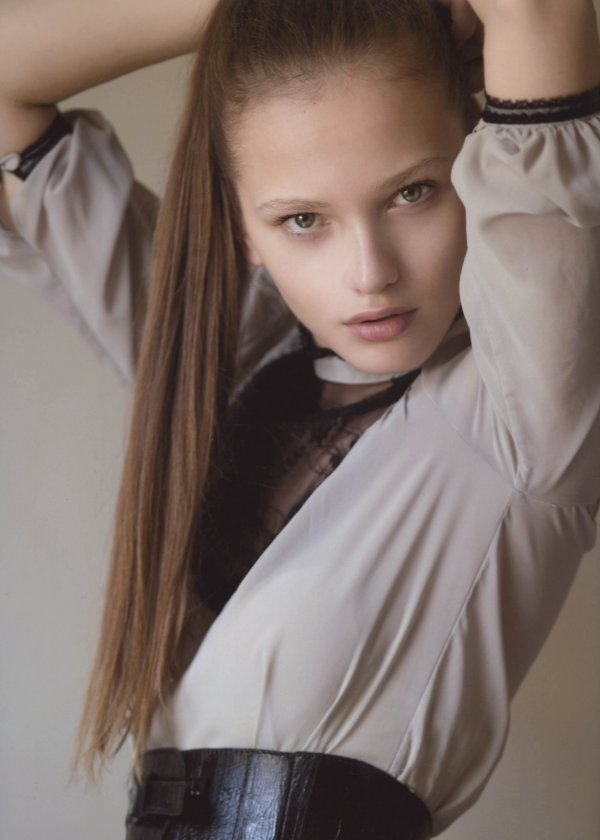Photo of model Zhanna Tikhobrazova - ID 419043