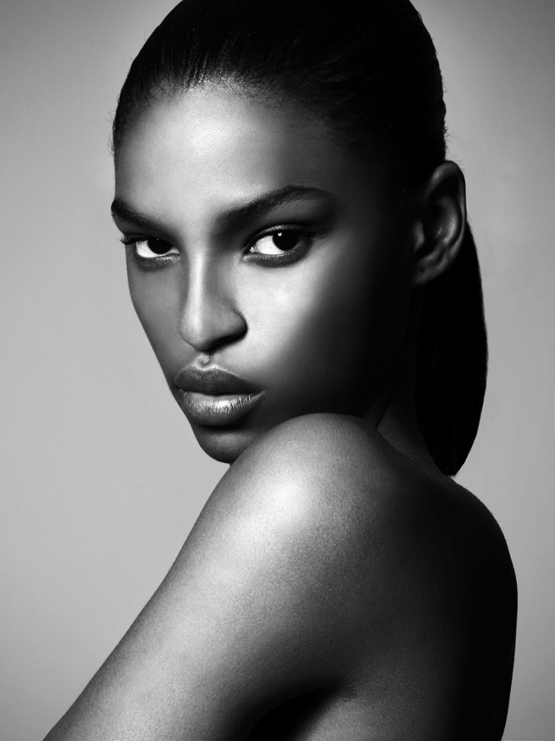 Photo of model Tsheca White - ID 445997