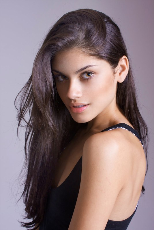 Photo of model Lini Kennedy Oliveira - ID 389569